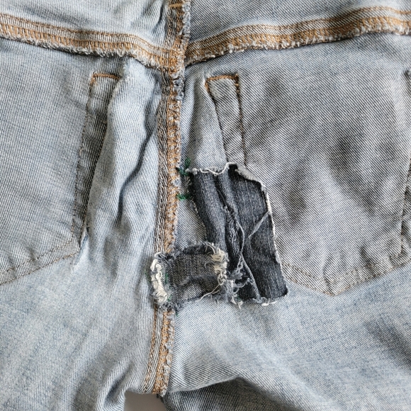 Adriano Goldschmied The Stilt Cigarette Leg Jeans. - Picture 8 of 8